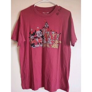 Disney x American Eagle Mickey & Friends Holiday Tee Red Size‎ XS NWT Relaxed